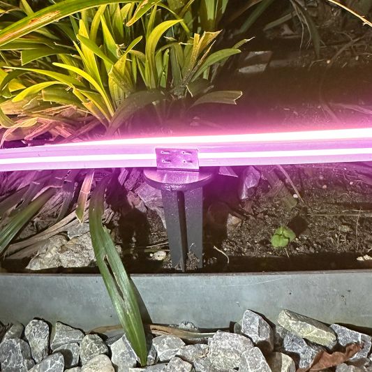 10 meter RGB Neon LED flex Midi Recht - complete set neon verlichting met grondspiezen