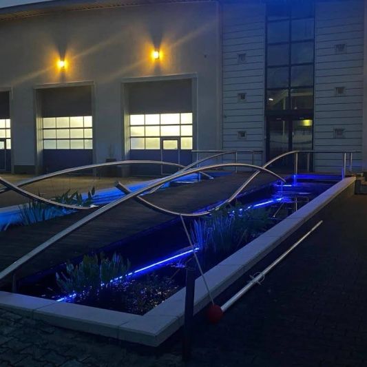 6 meter RGB Neon LED flex Midi Recht - complete set neon verlichting met grondspiezen