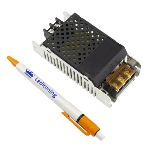 72W - 12V / 6A professionele voeding Slim Line voor led strips