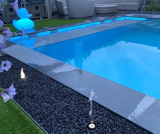 8 meter RGB Neon LED flex Midi Recht - complete set neon verlichting met grondspiezen