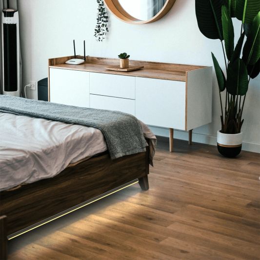 Bedverlichting 1 zijde complete set 2 meter LED strip warm wit met bewegingssensor en hoekprofiel