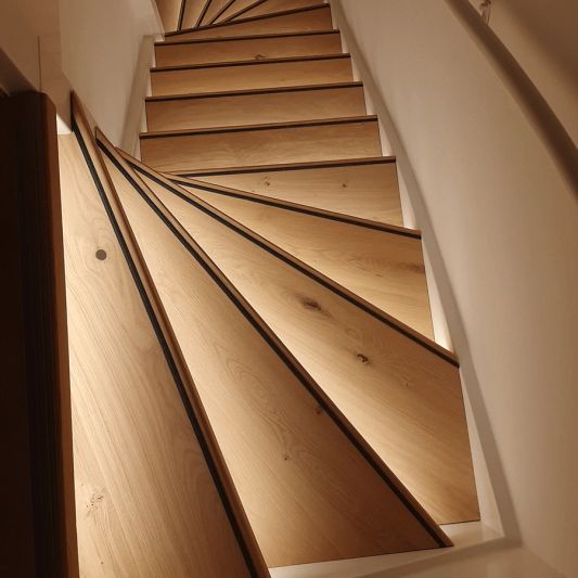 Led trapverlichting set Premium - Led strip set met profiel - Warm wit 130 cm