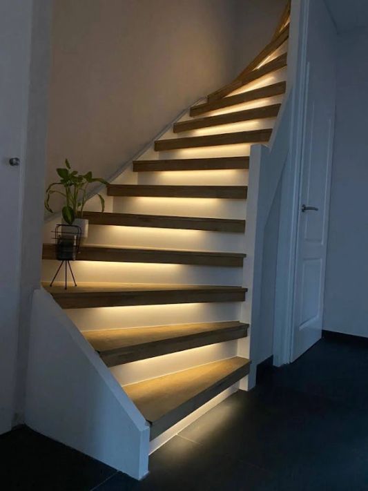 Led trapverlichting set Premium - Led strip set met profiel - Warm wit 130 cm