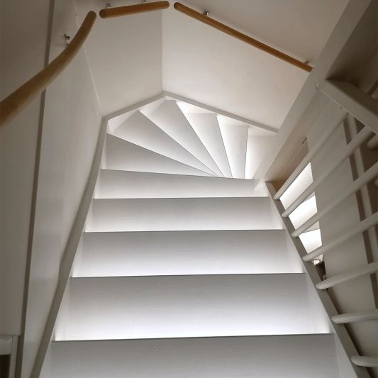 Trapverlichting Led strip Helder Wit 130 CM – Complete set inclusief profiel