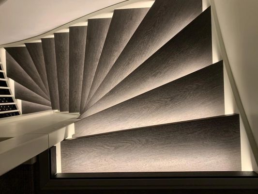 Trapverlichting Zigbee led strip Warm Wit 130 cm - Complete set inclusief profiel