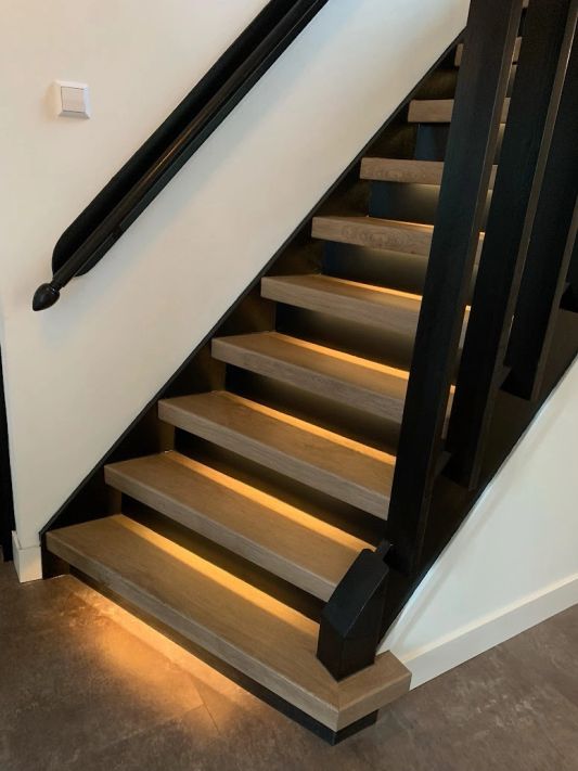 Trapverlichting Zigbee led strip Warm Wit 130 cm - Complete set inclusief profiel