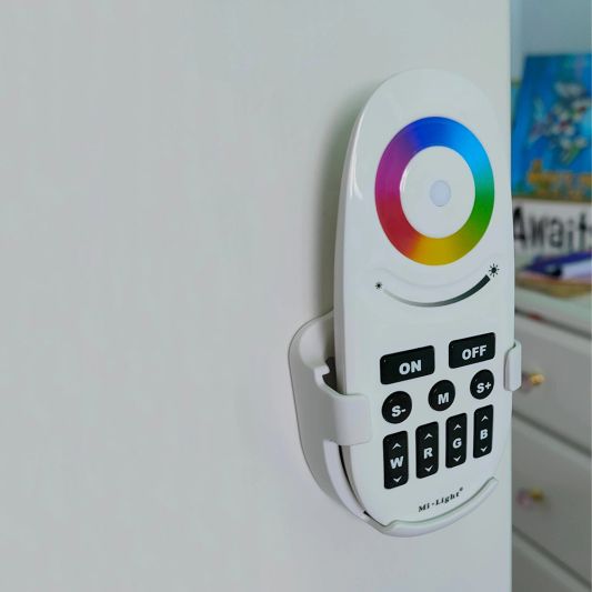 Wandhouder voor afstandsbediening