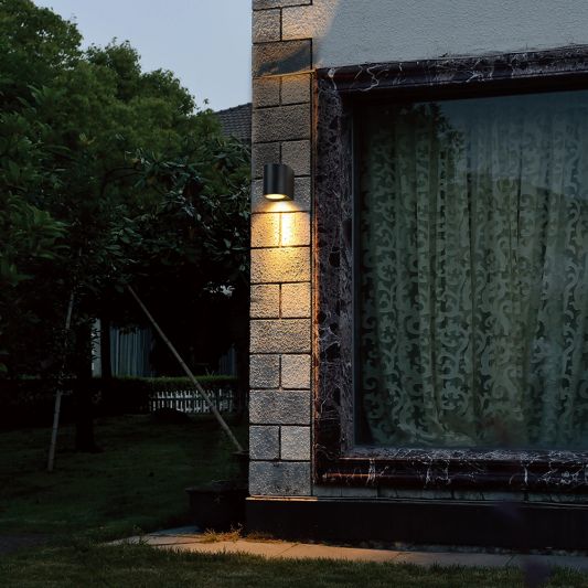 Zwarte wandlamp voor buiten met Zigbee GU10 spot - Rond