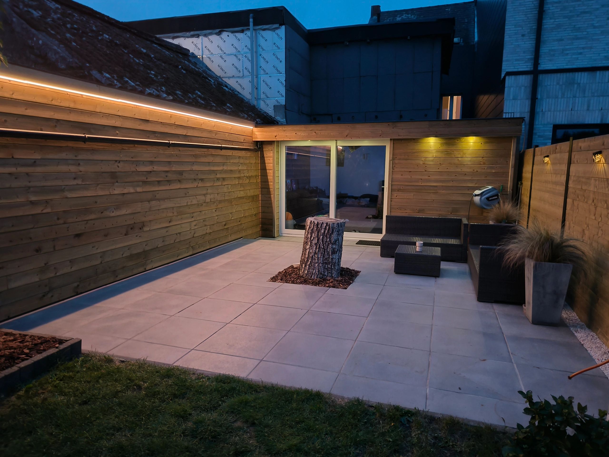 Ledstrip hoekprofiel zwart - Slim line - compleet inclusief afdekkap 1 meter