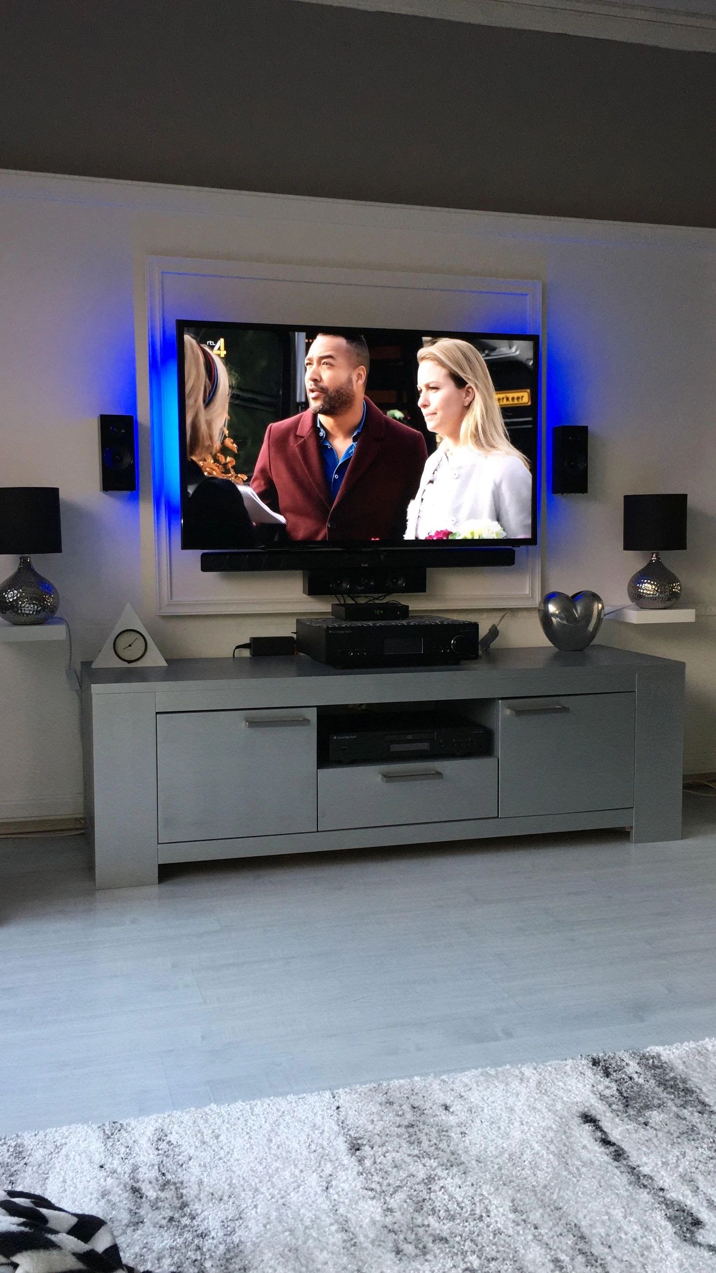 TV led strip set met 2 RGB strips voor TV’s van 32 tot 40 inch