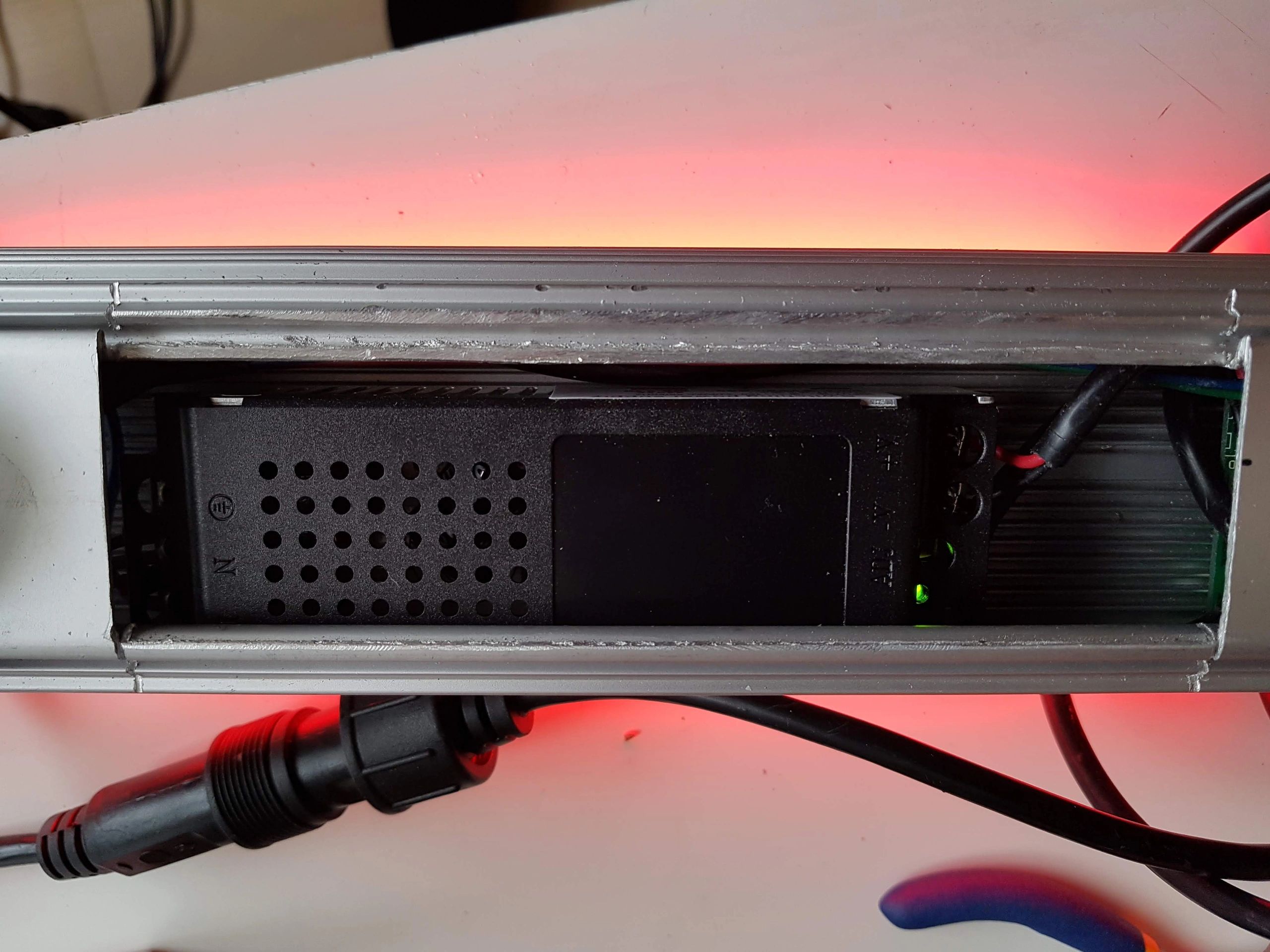 72W - 24V / 3A professionele voeding Slim Line voor led strips