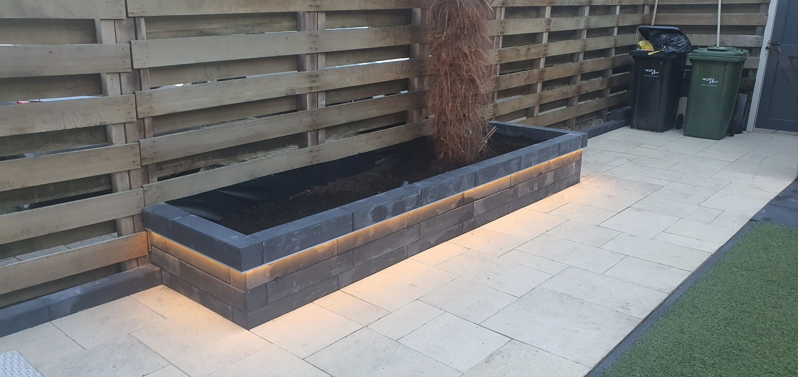 11 meter Warm Witte led strip voor buiten complete set