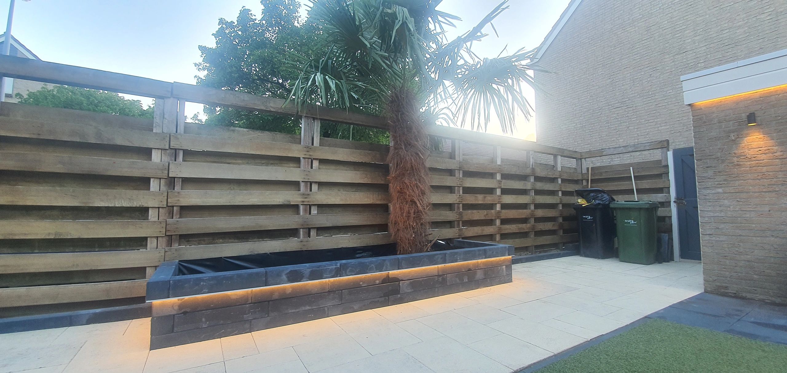 11 meter Warm Witte led strip voor buiten complete set