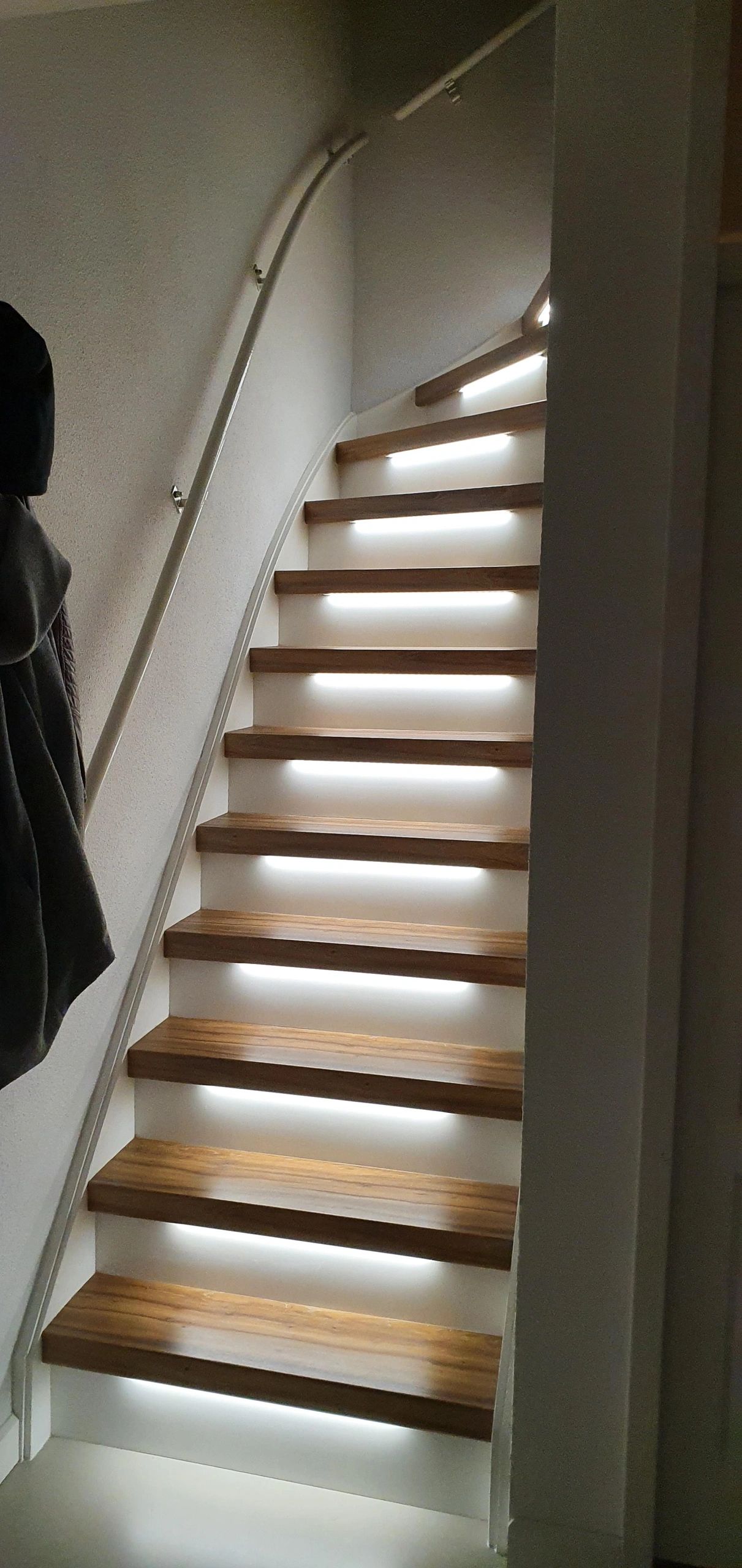 Trapverlichting Led strip Helder Wit 50 CM – Complete set inclusief profiel