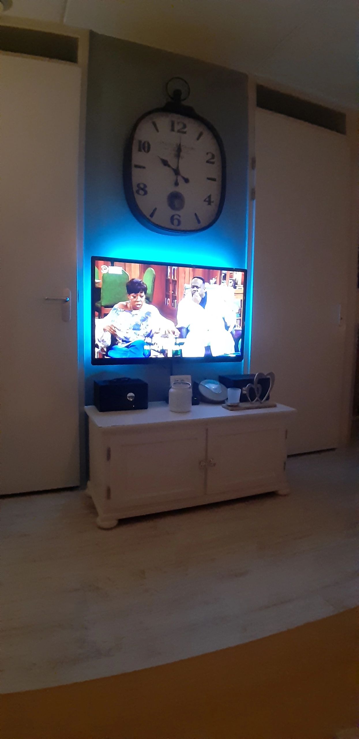 TV led strip set met 3 RGB strips voor TV’s tot 32 inch