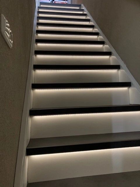 Trapverlichting Led strip Helder Wit 130 CM – Complete set inclusief profiel