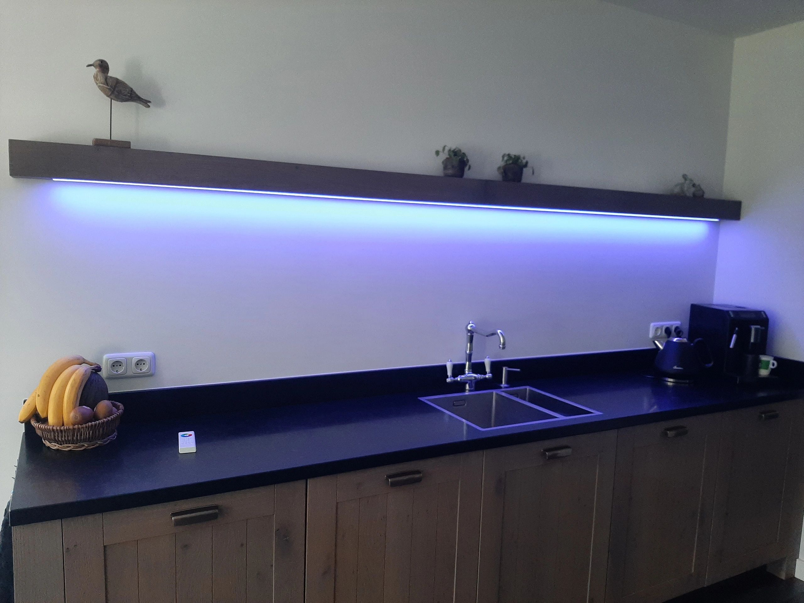 Aluminium ledstrip profiel zwart inbouw 3M - breed en laag - compleet met afdekkap
