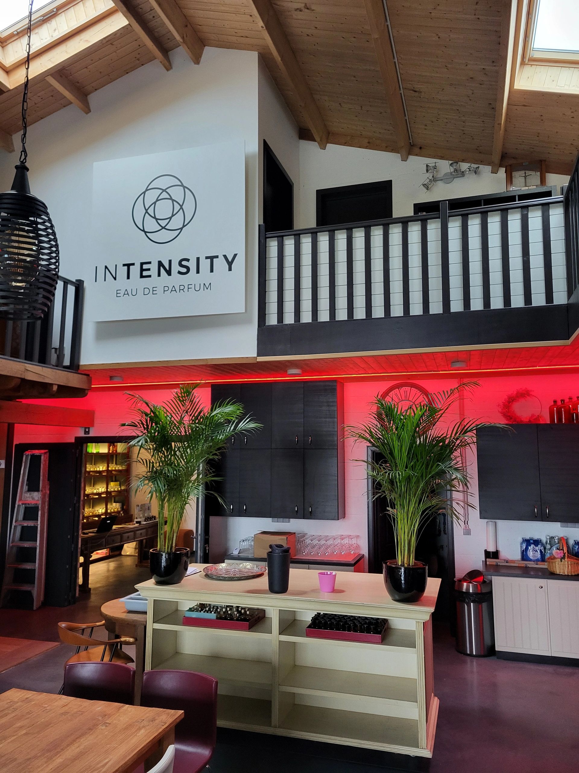 Ledstrip profiel opbouw Hoog model - compleet inclusief afdekkap 2 meter 15 mm