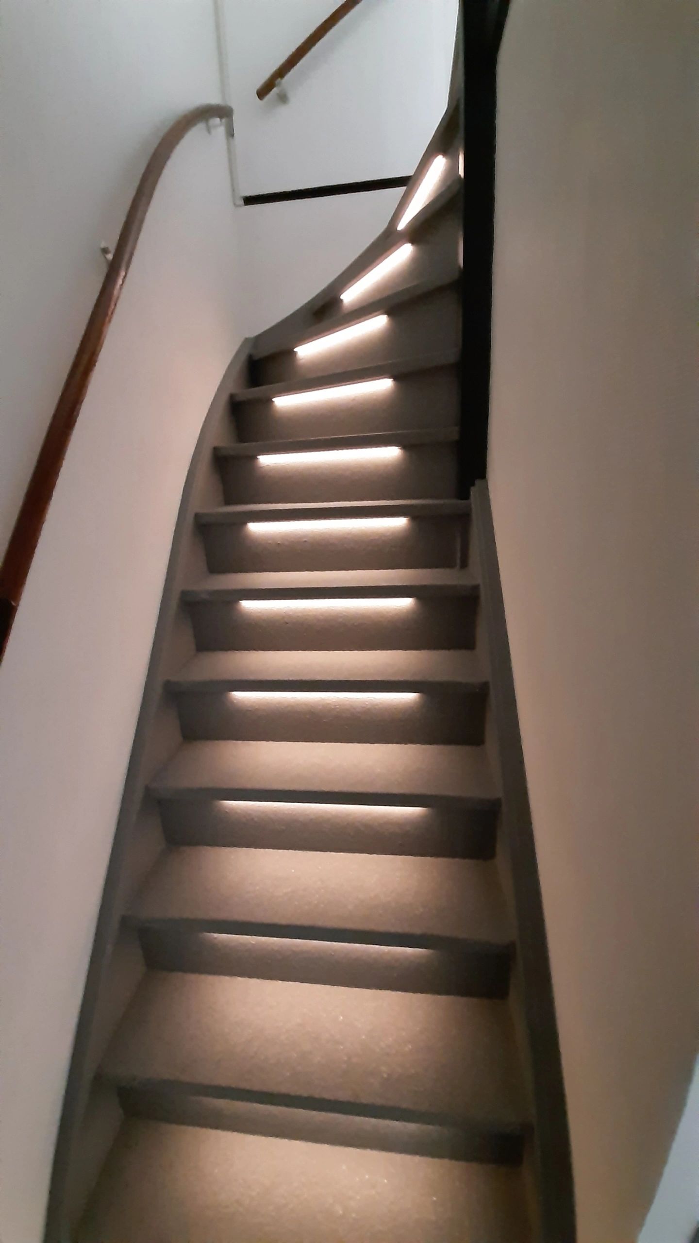 Trapverlichting Led strip Warm Wit 50 CM – Complete set inclusief profiel