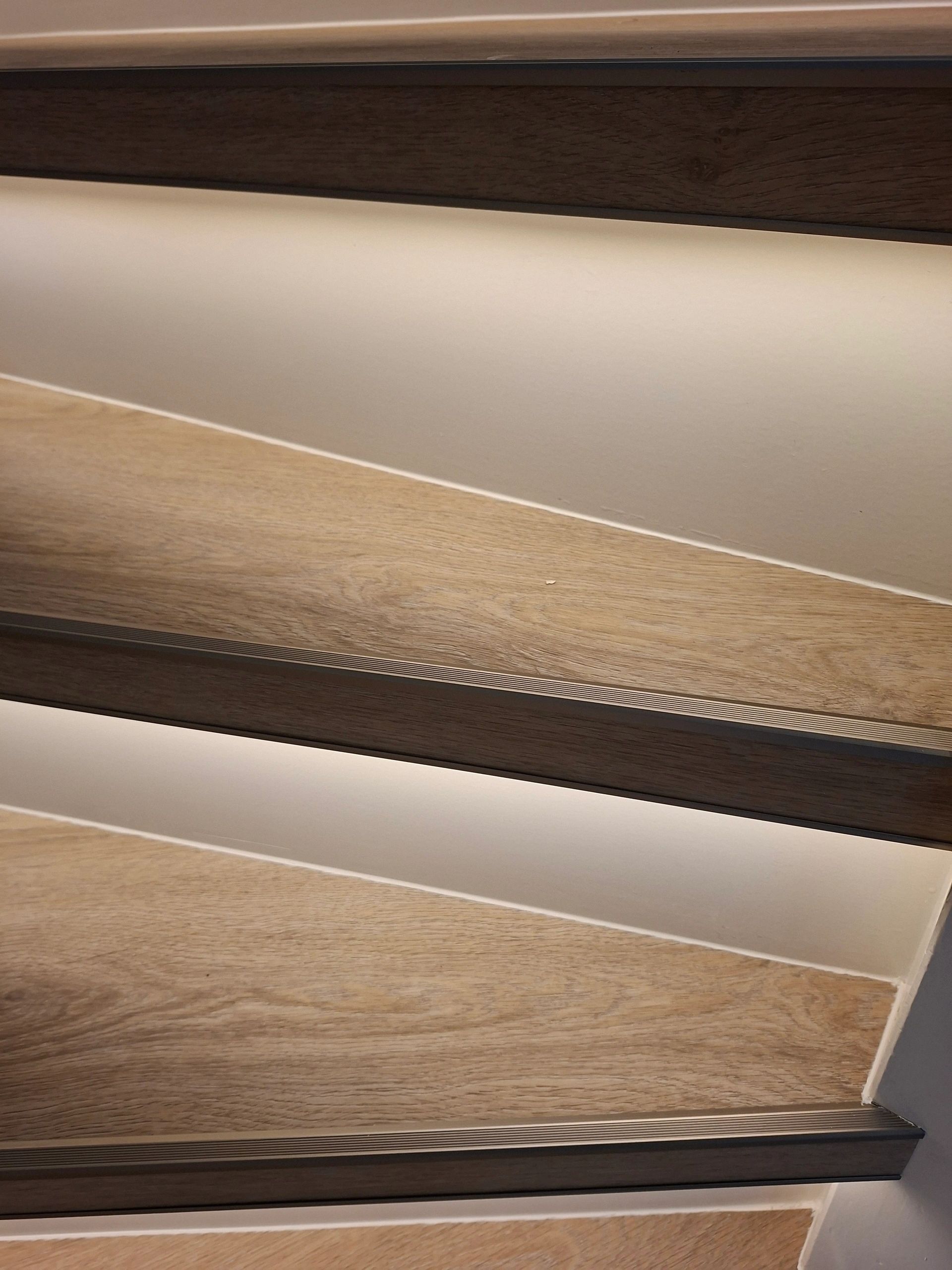 Trapverlichting COB led strip Warm Wit complete set 130 CM