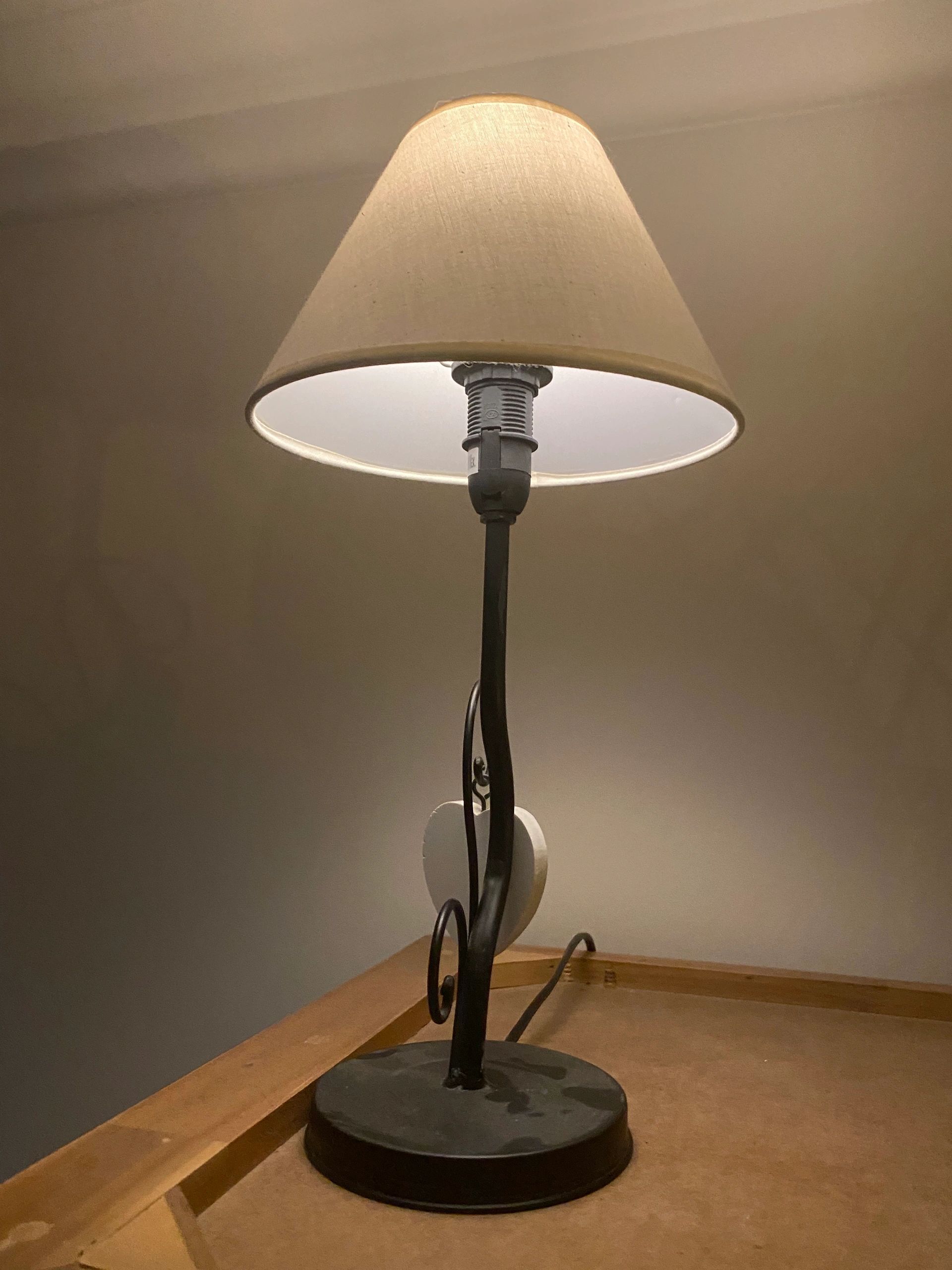 WIFI LED lamp RGBW 6W E27 fitting