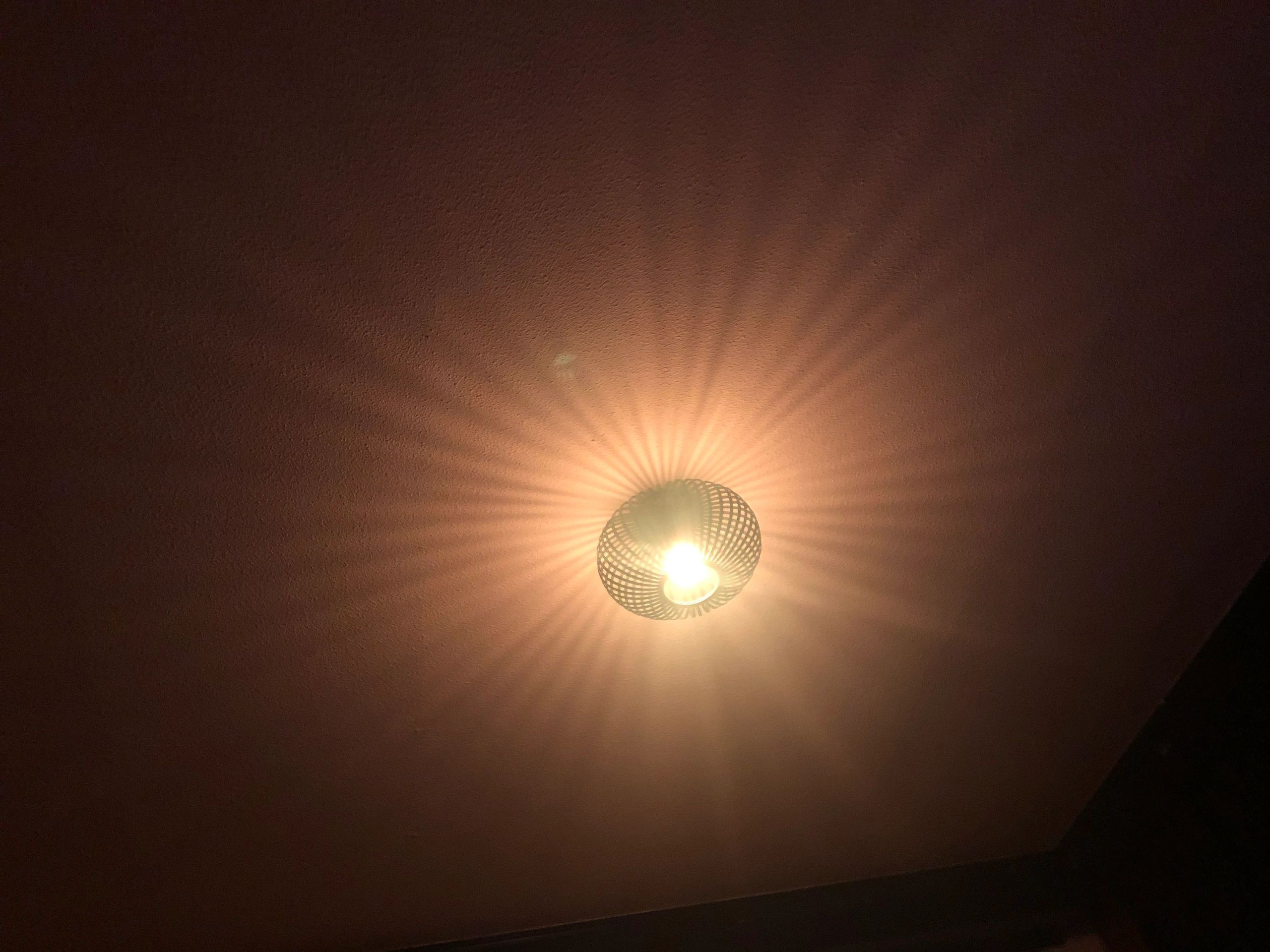 RGBWW LED lamp met afstandsbediening 6W E27 1 tot 4 lampen