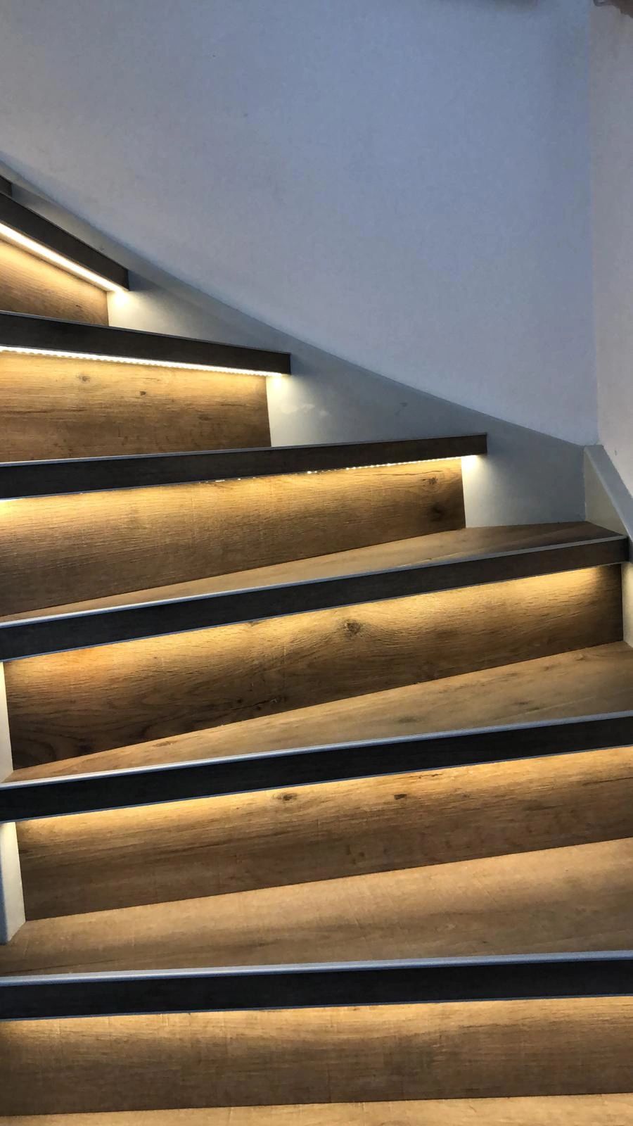 Trapverlichting Led strip Warm Wit – Complete set 130 CM