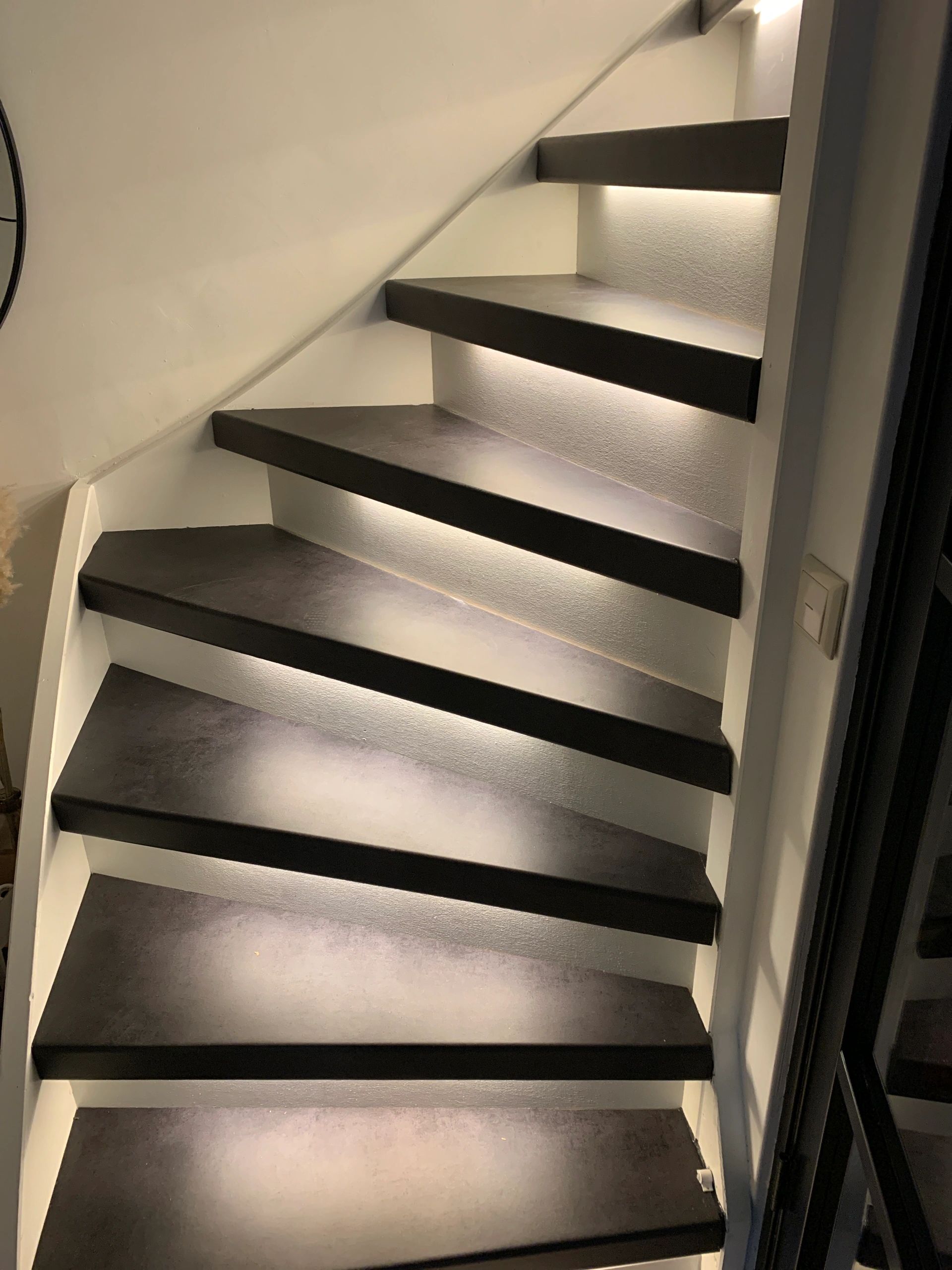 Snoerdimmer 'basic' in zwart of wit