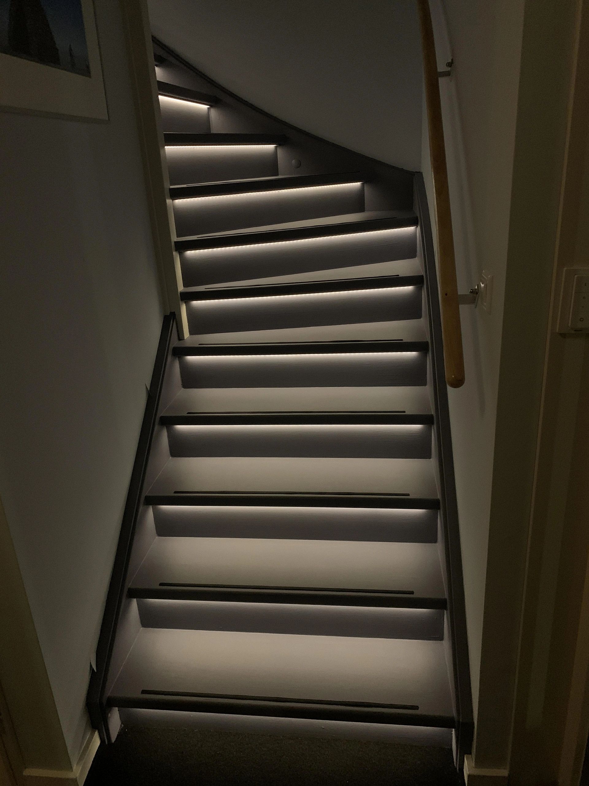 Trapverlichting Led strip Warm Wit 130 CM – Complete set inclusief profiel