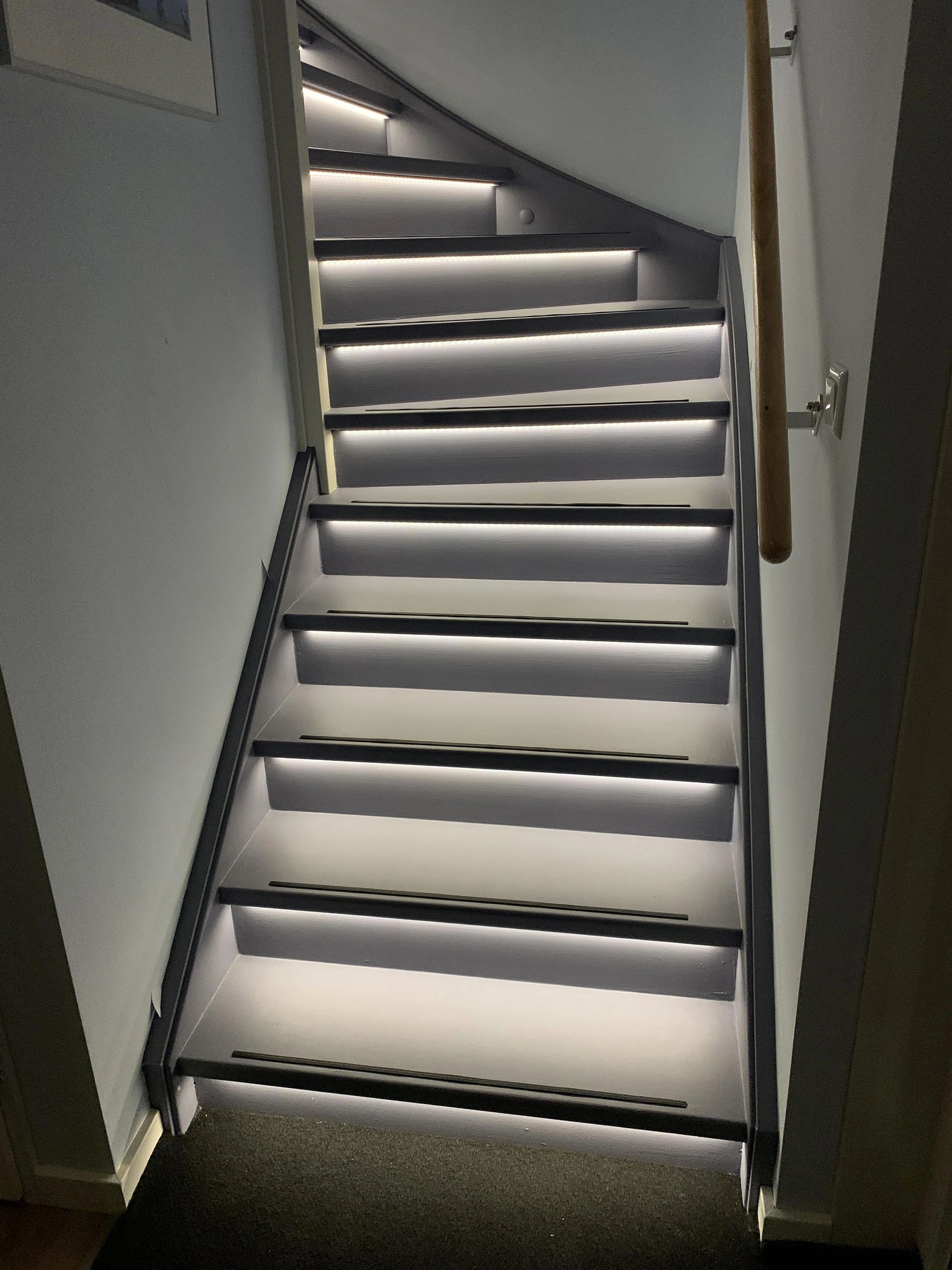 Trapverlichting Led strip Warm Wit 130 CM – Complete set inclusief profiel