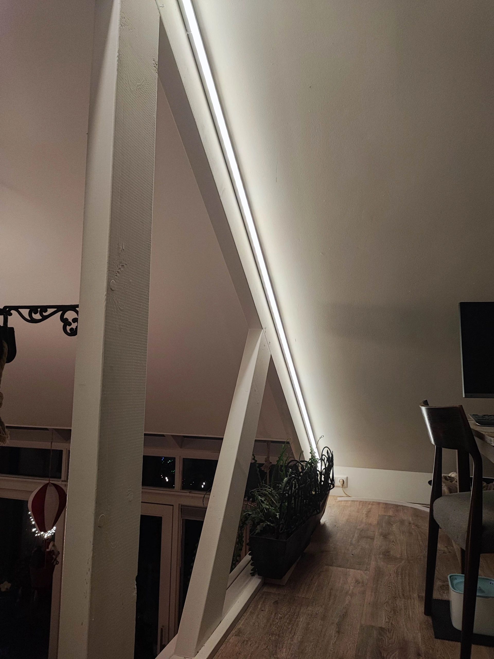 Ledstrip profiel hoek Basic line - compleet inclusief afdekkap 4 meter