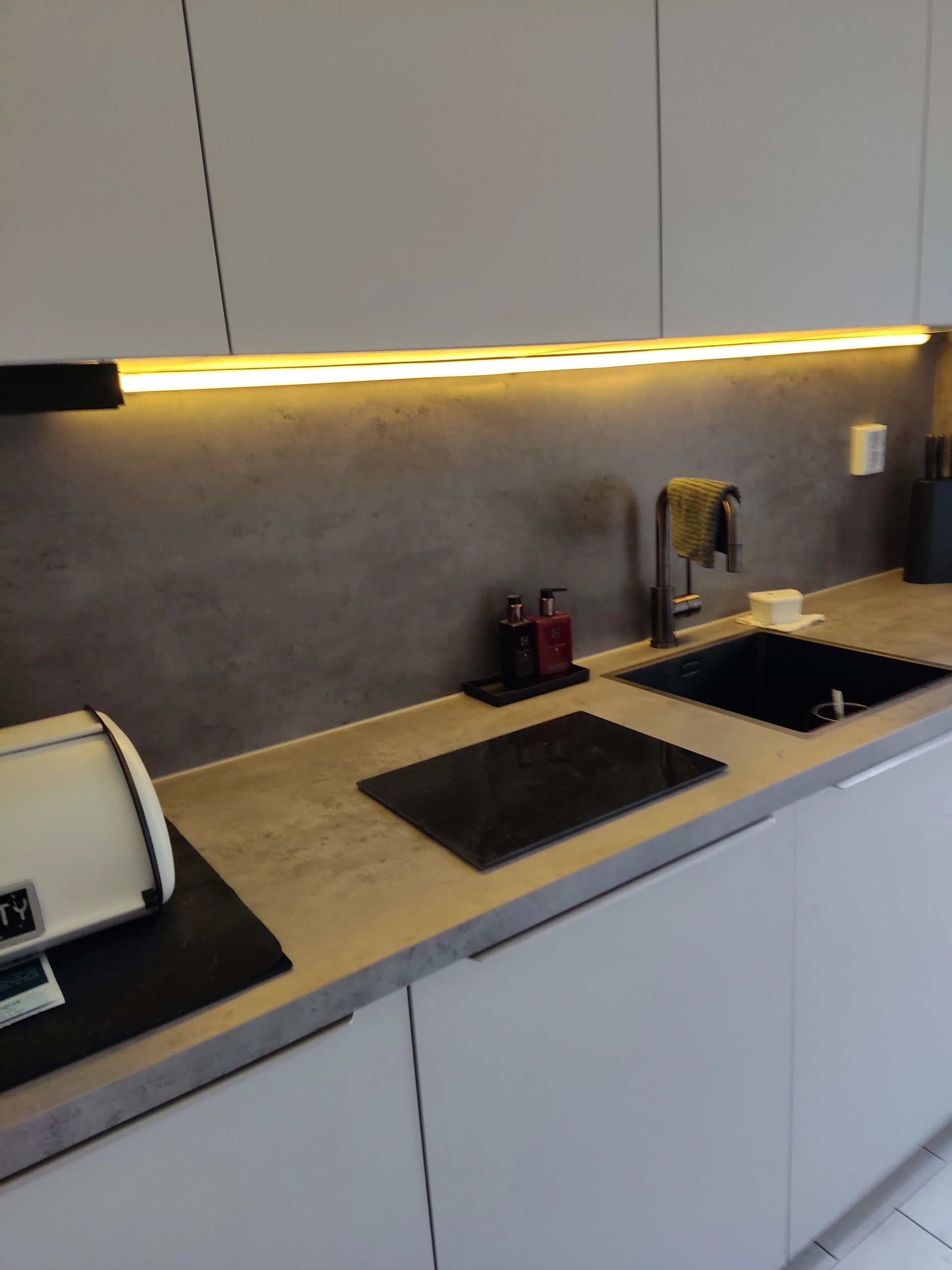 Ledstrip profiel hoek in zwart - Slim line - compleet inclusief afdekkap 2 meter
