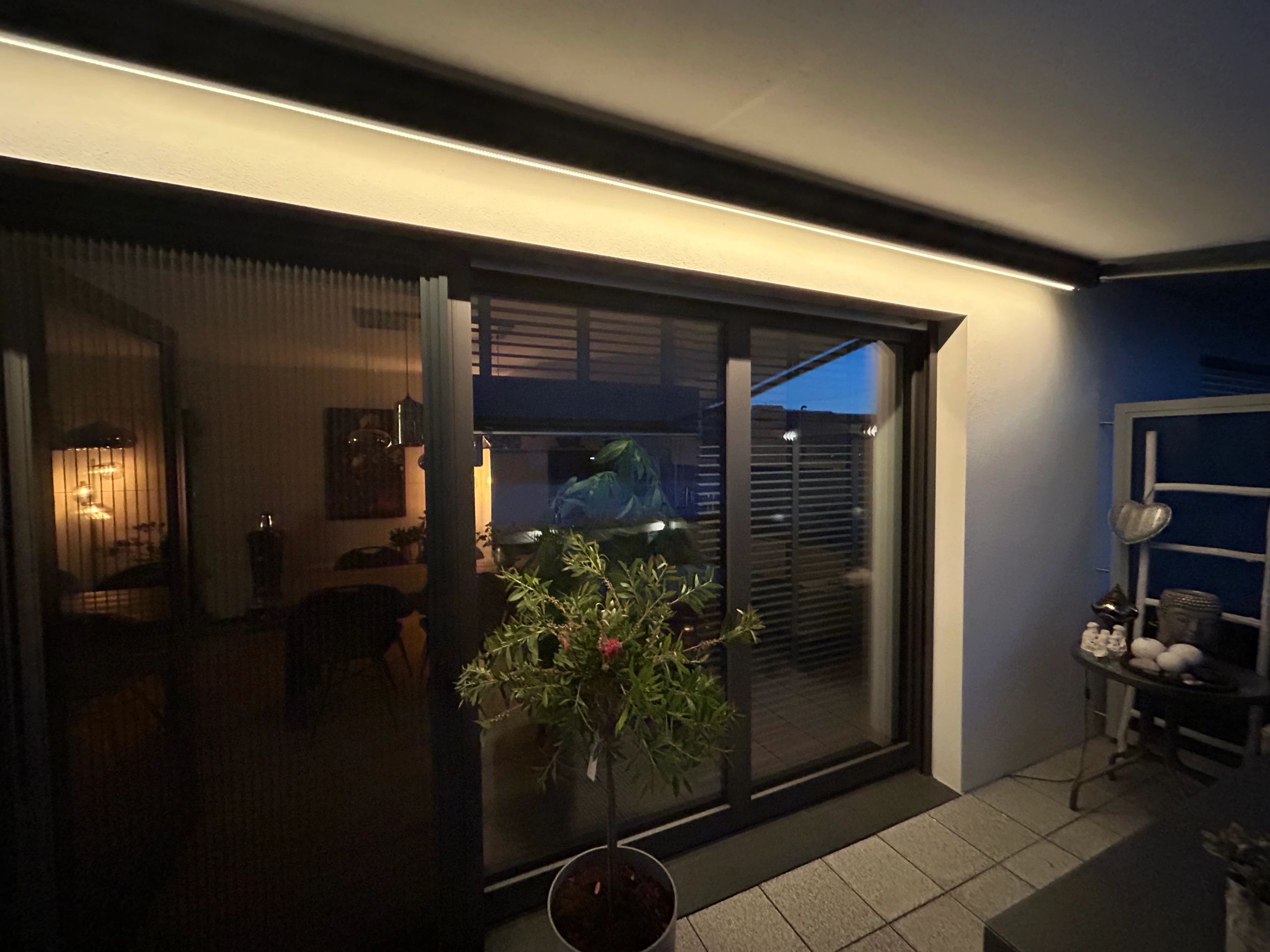 6 meter Warm Witte led strip voor buiten complete set