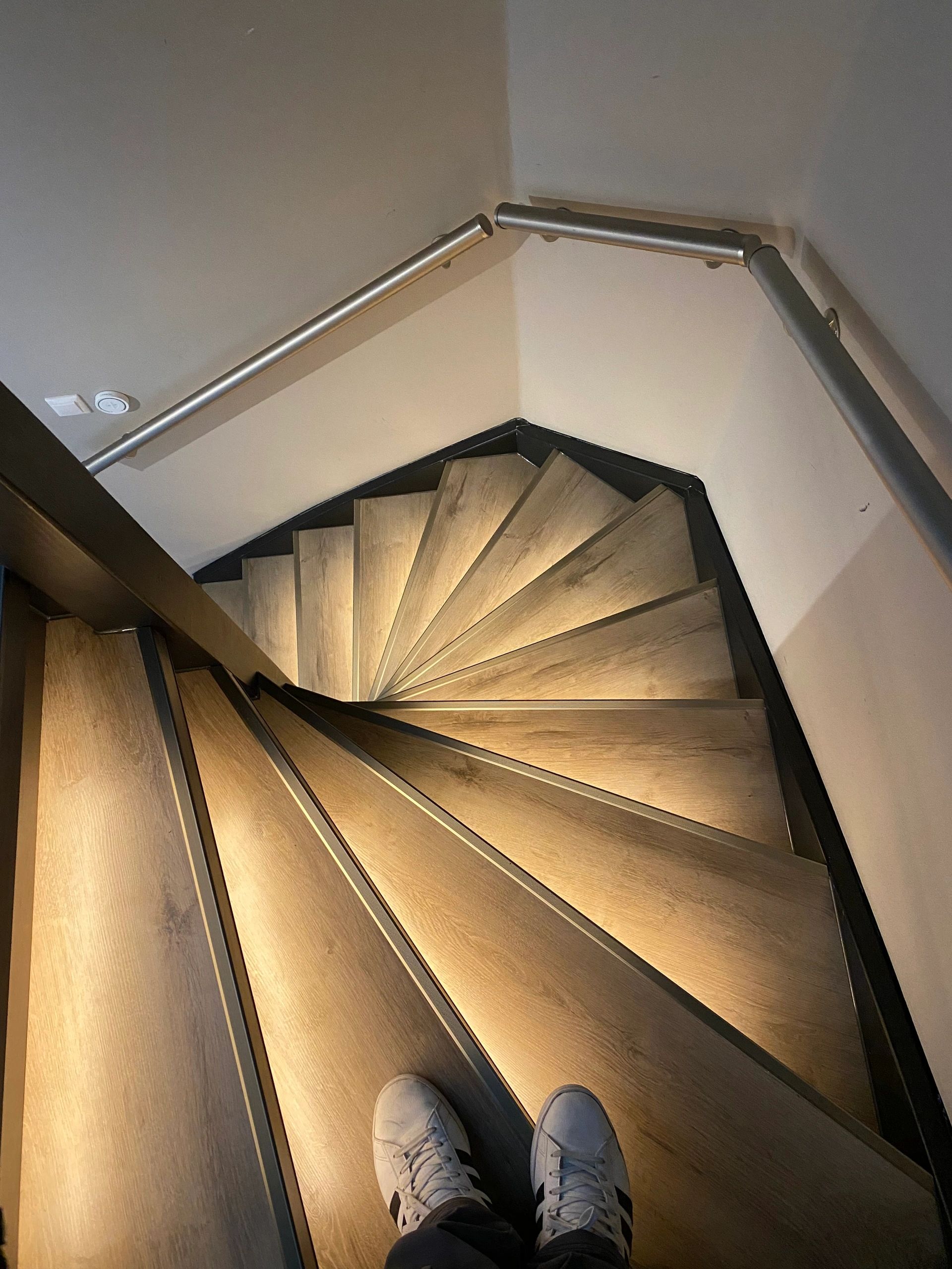 Trapverlichting Led strip Warm Wit 50 CM – Complete set inclusief profiel