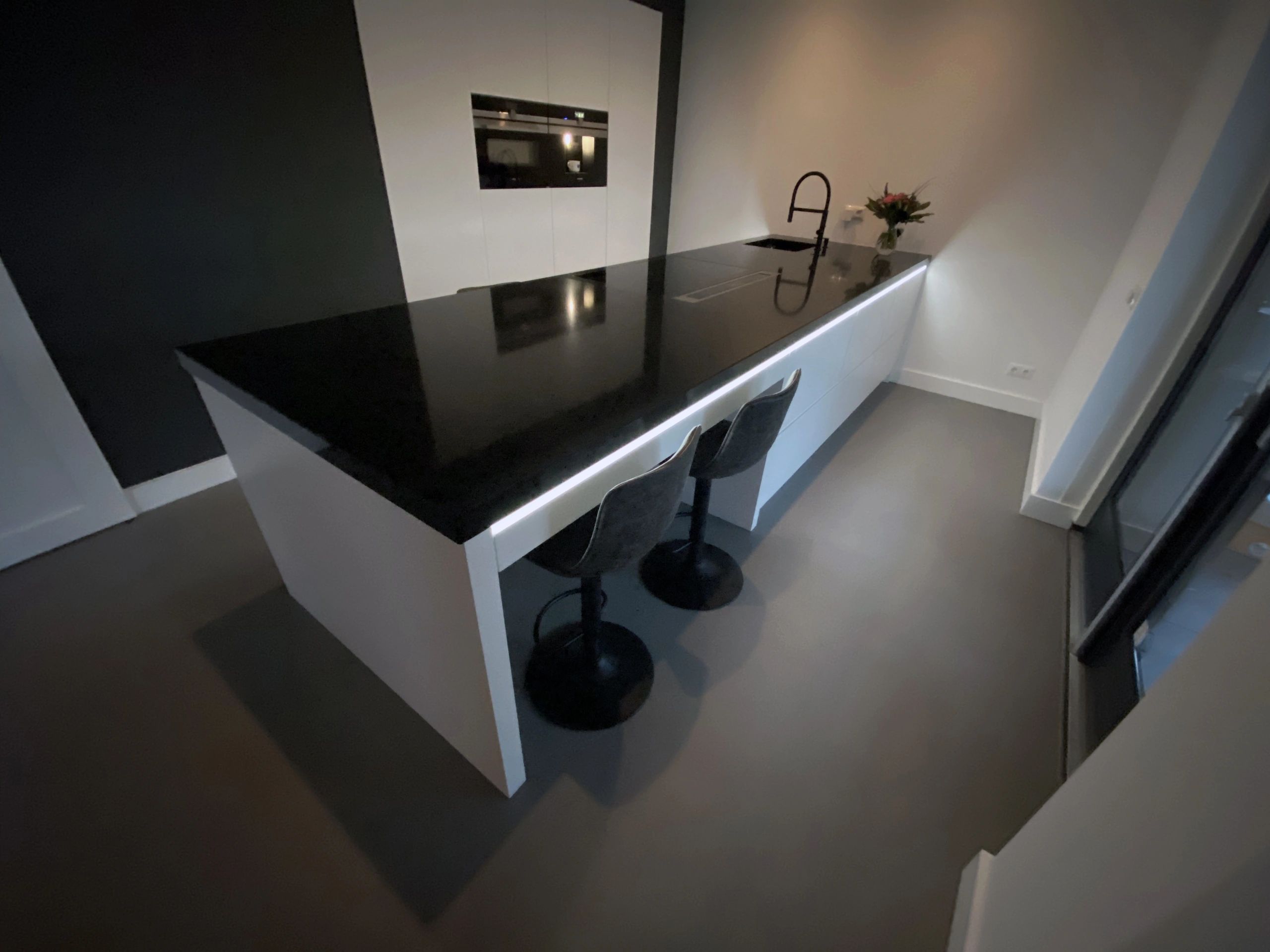 Aluminium ledstrip profiel zwart inbouw 4M Slim Line - 7 mm hoog - Compleet met afdekkap