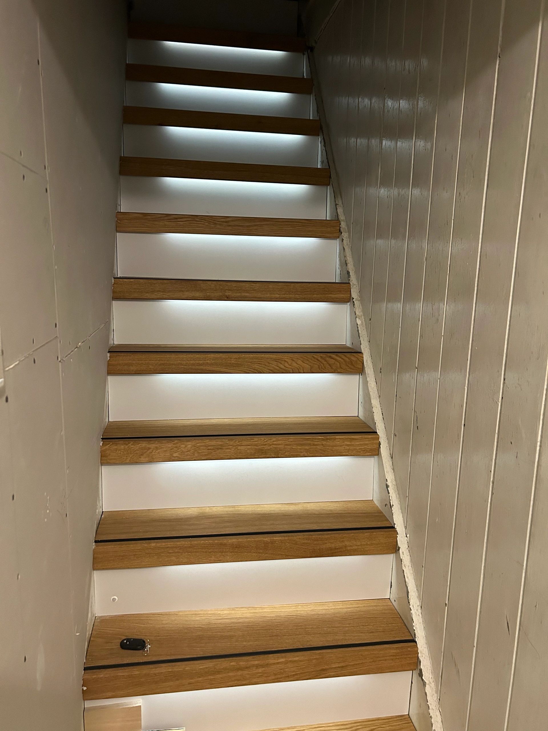 Trapverlichting Led strip Helder Wit 50 CM – Complete set inclusief profiel