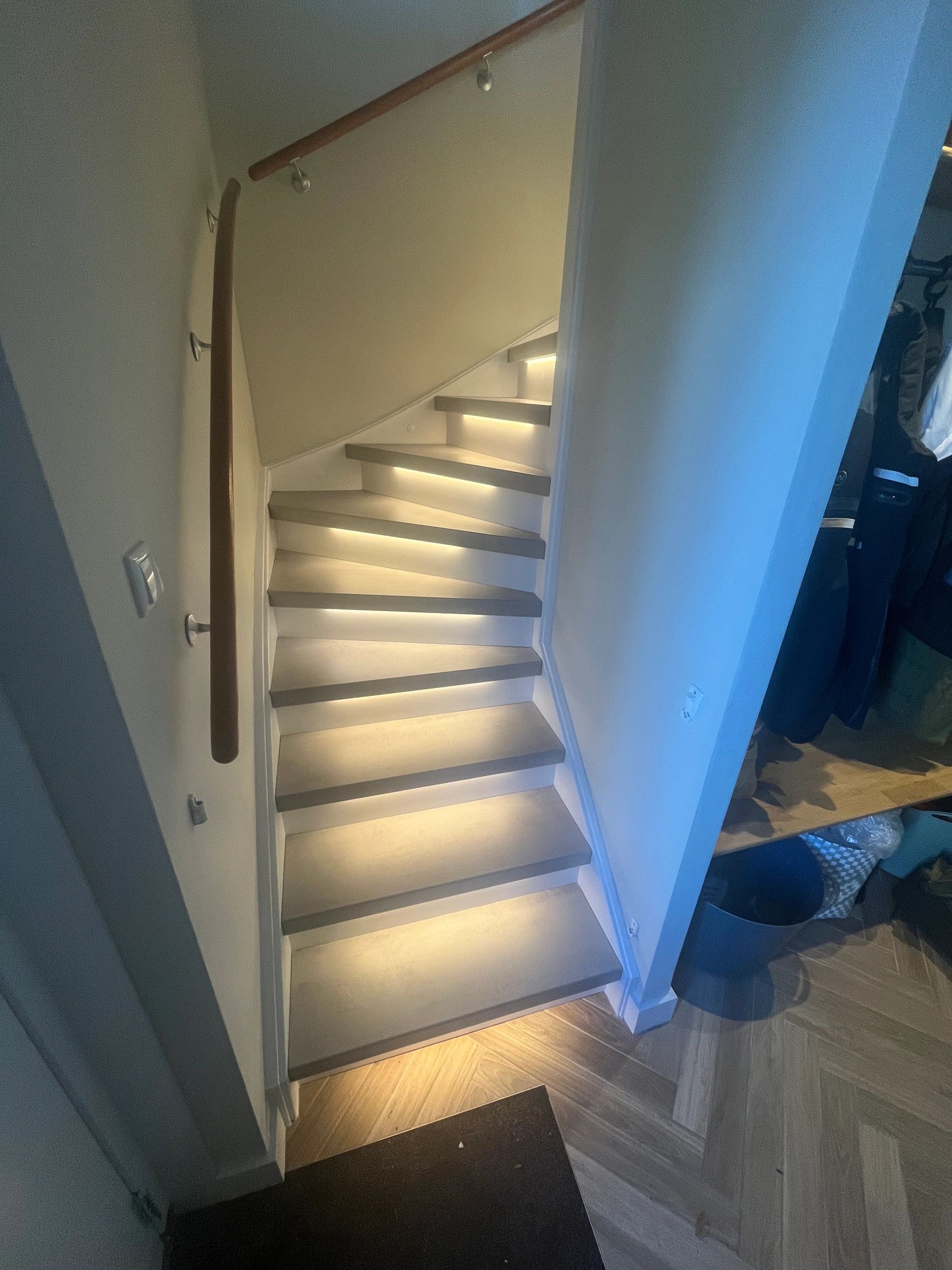 Trapverlichting COB led strip Warm Wit 50 CM – Complete set inclusief profiel