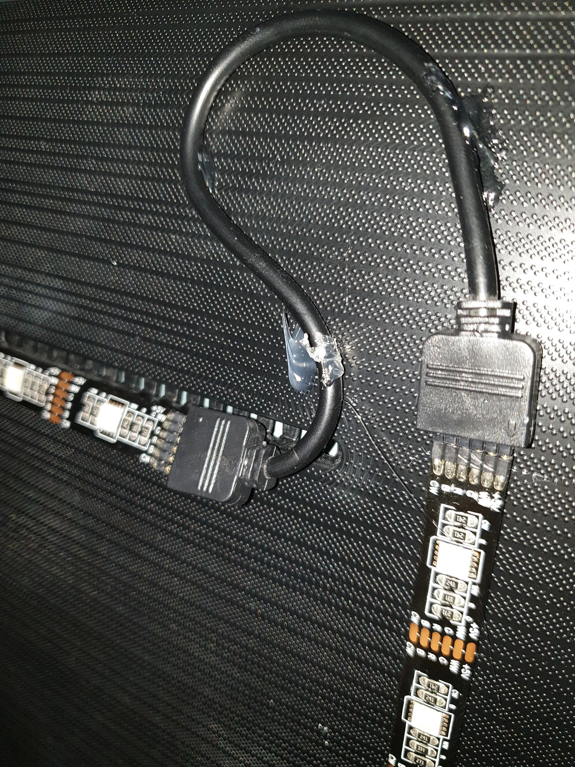 TV backlight set met 3 RGBWW ledstrips voor TV’s >60 inch