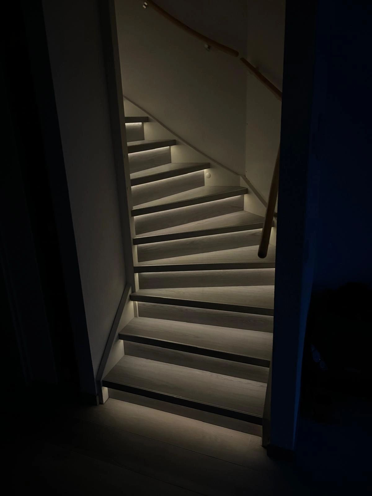 Trapverlichting Led strip Warm Wit – Complete set 130 CM