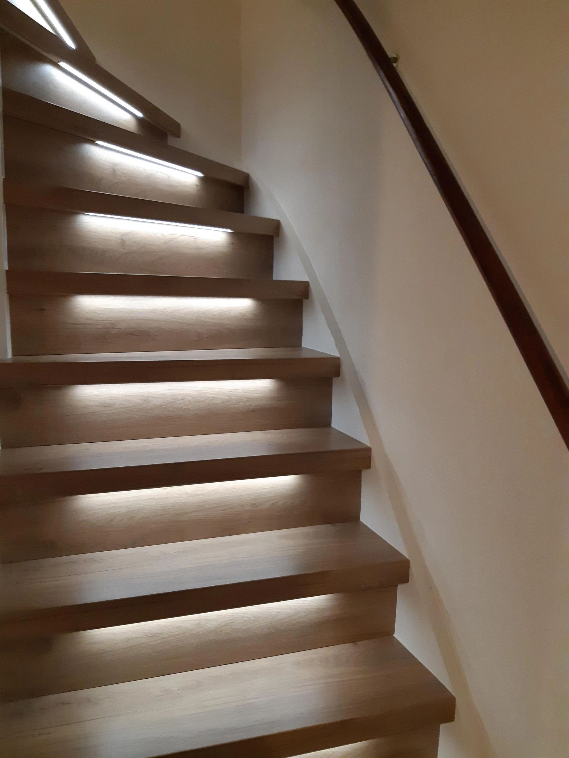 Trapverlichting Led strip Helder Wit 50 CM – Complete set inclusief profiel