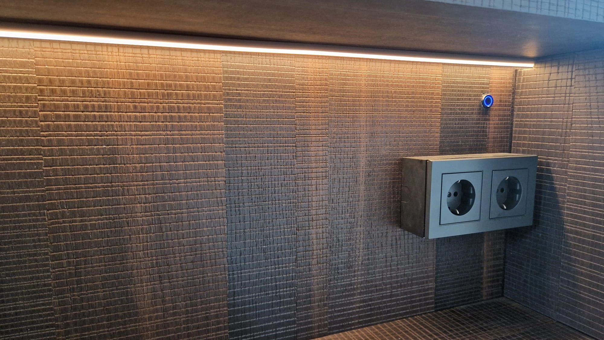 Aluminium ledstrip profiel zwart opbouw 4M - 7 mm hoog - compleet met afdekkap